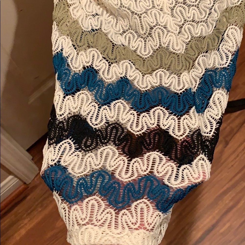 - Dress Barn cream multi color chevron print… - Picture 3 of 6